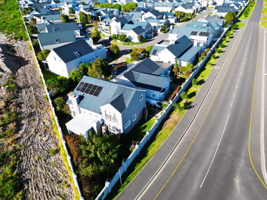 3 Bedroom Property for Sale in Sandbaai Western Cape